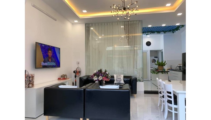 [NƠI AN CƯ LÝ TƯỞNG] Thích Quảng Đức, Trước nhà 6m, 3 tầng, Nhỉnh 5 tỷ